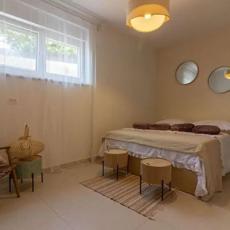 Foska With Private Atmosphere And Pool Pavicini