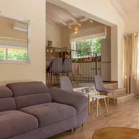 Foska With Private Atmosphere And Pool Villa Pavicini