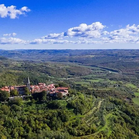 Villa Foska With Private Atmosphere And Pool